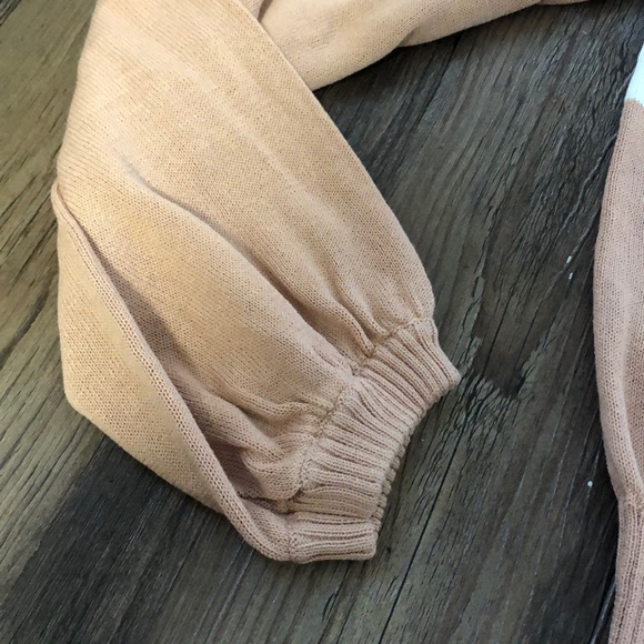 Heartloom Peyton Sweater - Picture 5 of 8